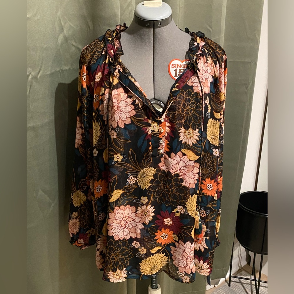 DEMOCRACY Floral Black Blouse